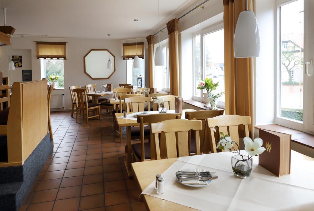 Hotel Weserschloesschen Nienburg  Esterno foto