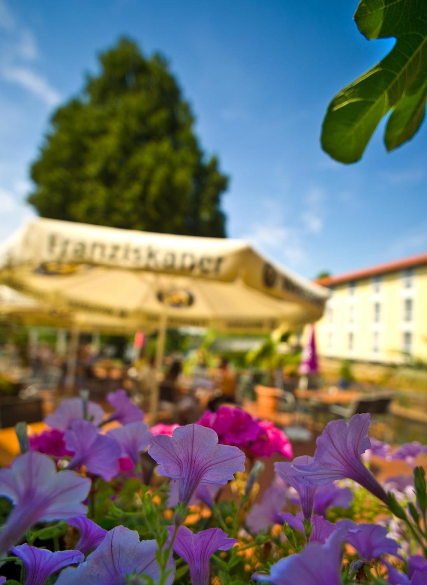 Hotel Weserschloesschen Nienburg  Esterno foto